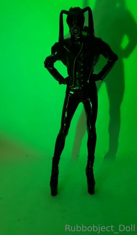 Rubbobject_doll