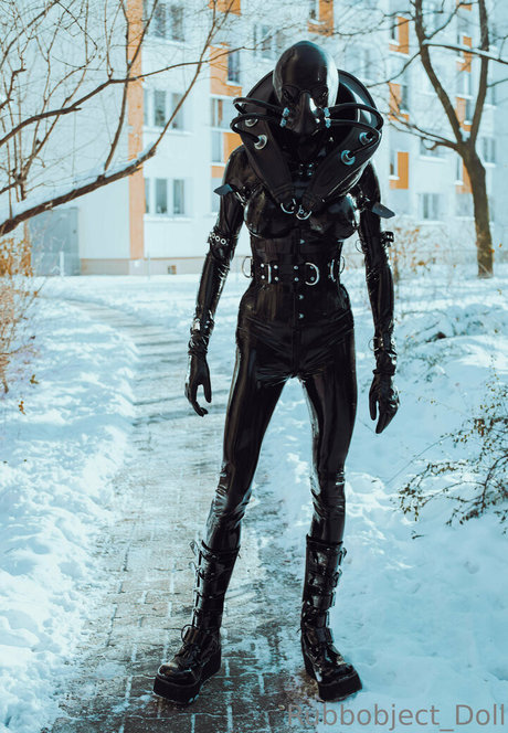 Rubbobject_doll