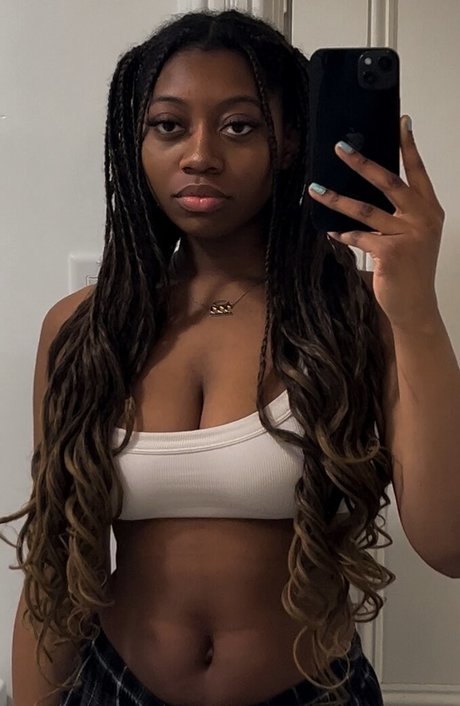 Nahá fotka uniklých OnlyFans od Liltecette