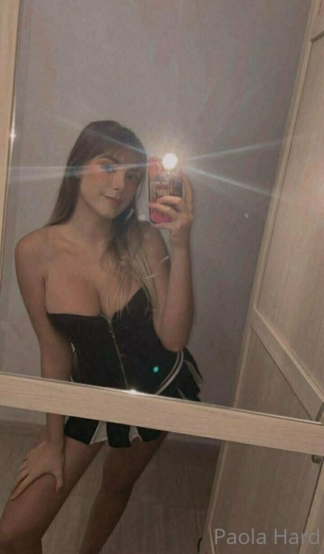 Naken läckt OnlyFans-bild av Paolahard