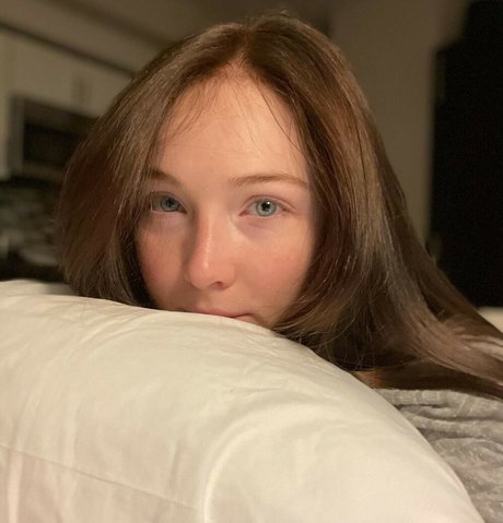 Nagie wyciekłe zdjęcie OnlyFans od Molly Quinn
