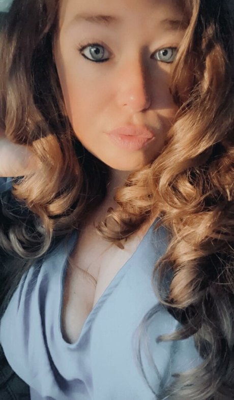 Ivy Mia