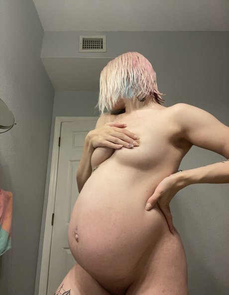 Foto di nudo di fuga di OnlyFans di Peachy Shea