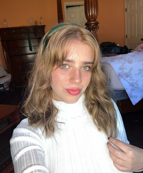 Xohalzy444  nude leaked OnlyFans photo