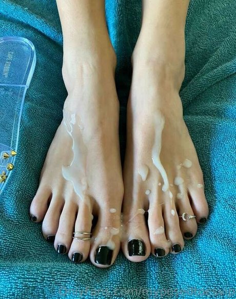 Myposedtoes
