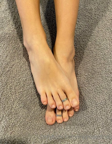 Myposedtoes