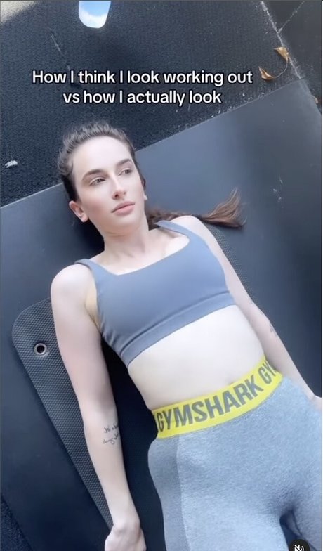 Naken läckt OnlyFans-bild av Amelia Samson