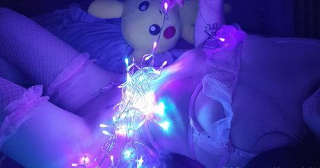 Nahá fotka uniklých OnlyFans od Subbysuccubabie