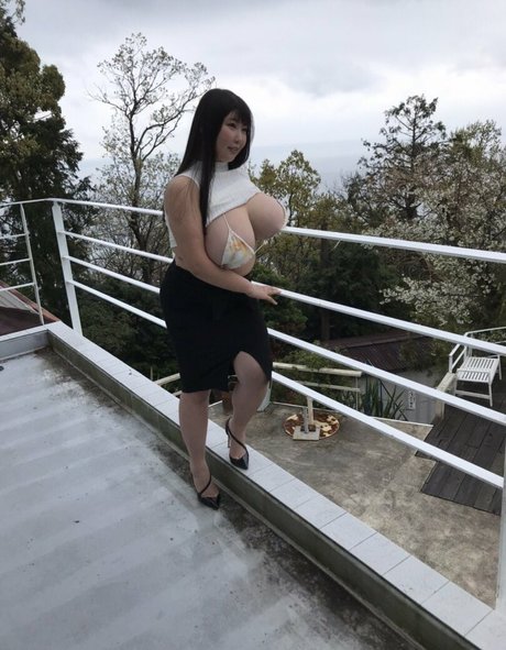 Momomomose