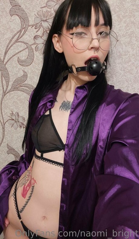 Naomi_bright
