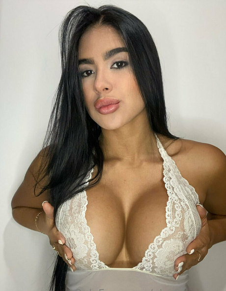 Foto nua vazada do OnlyFans de Alanamoreno
