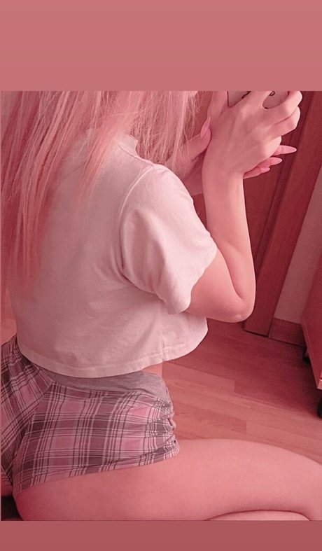 Foto desnuda filtrada de OnlyFans de Sadbabyvikki