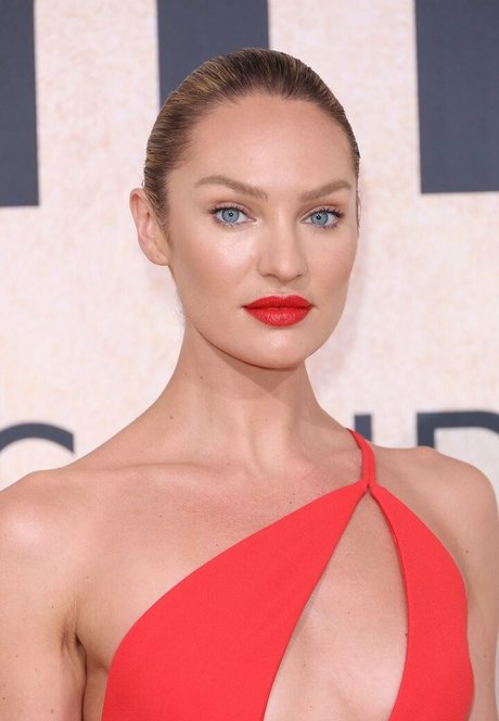 Alasti lekkinud OnlyFans-i pilt Candice Swanepoel