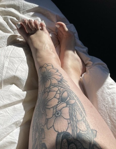 Hornythickitten