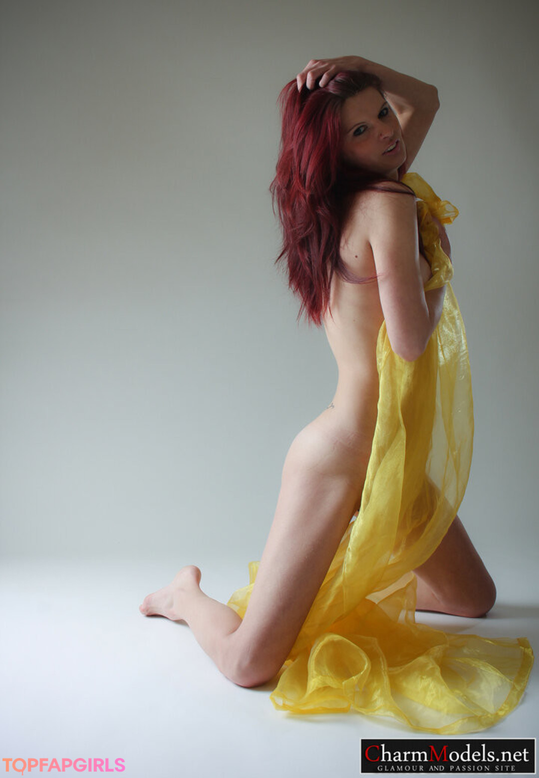 Nahá fotka uniklých OnlyFans od Charmmodels #1025