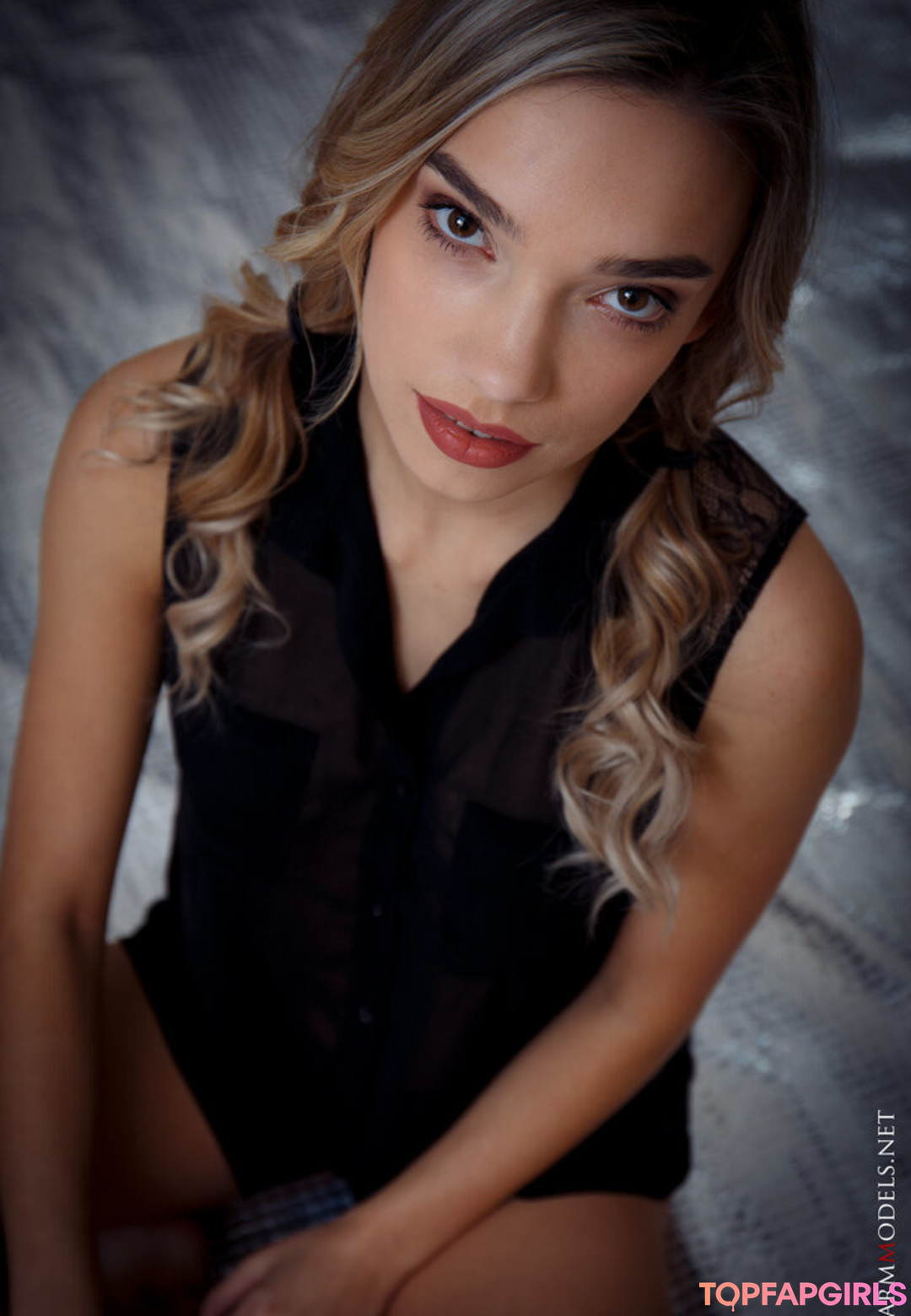 Nahá fotka uniklých OnlyFans od Charmmodels #1857