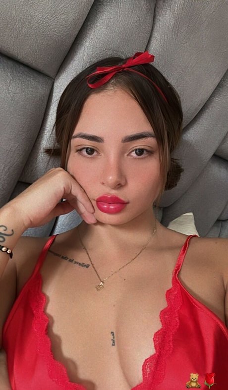 Naken läckt OnlyFans-bild av Angie Carmona