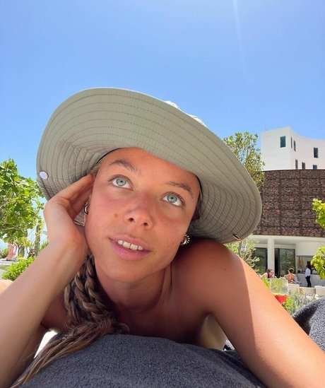 Nahá fotka uniklých OnlyFans od Alba Reche