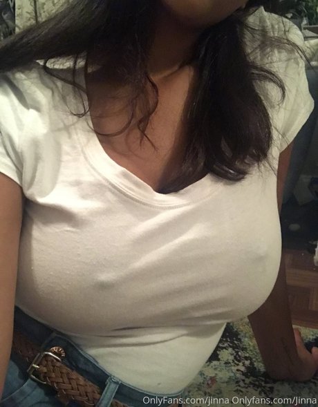 Naakte gelekte OnlyFans-foto van Jinna Cabrera