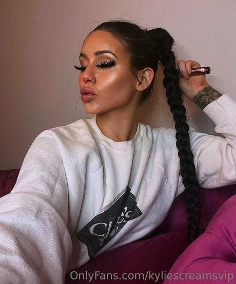 Naken läckt OnlyFans-bild av Kyliescreamsvip