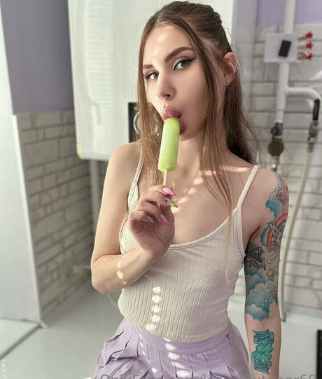 Kylienextdoor69