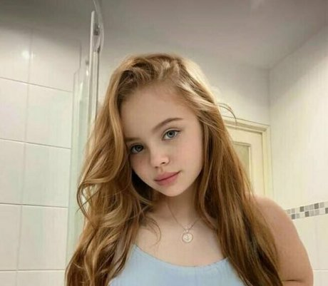 Kylienextdoor69