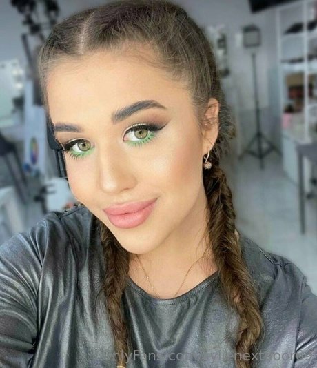 Kylienextdoor69