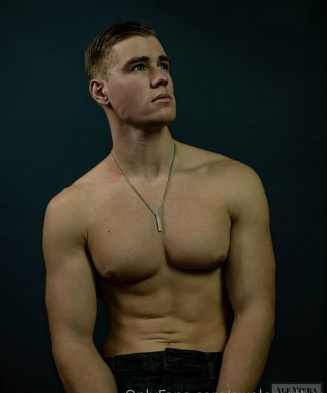 Nahá fotka uniklých OnlyFans od Swolemattyy