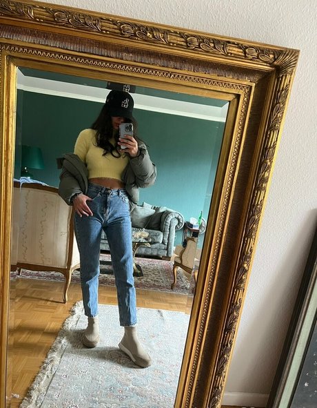 Nahá fotka uniklých OnlyFans od Elena69evevip