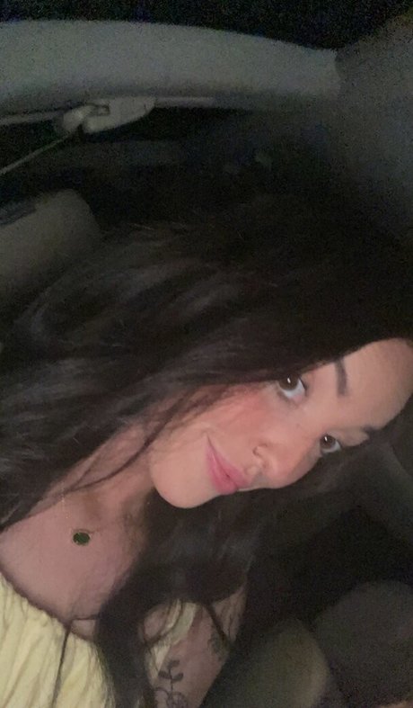 Nacktes geleaktes OnlyFans-Foto von Chloe Grace