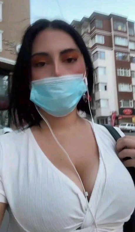 Dilan Dere