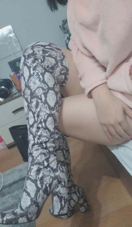 Dilan Dere