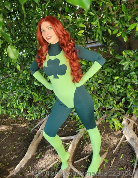 Amanda Lynne