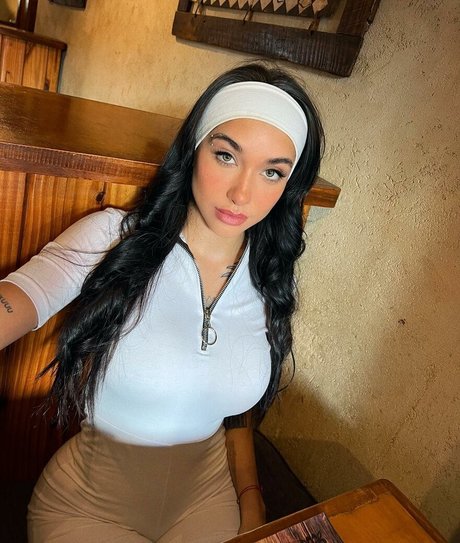 Nacktes geleaktes OnlyFans-Foto von Maria Becerra