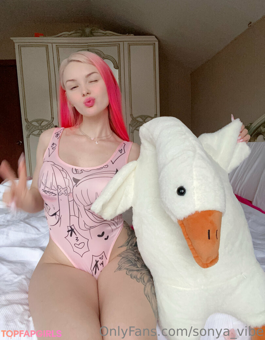 Nahá fotka uniklých OnlyFans od Catchmyvibe #1488