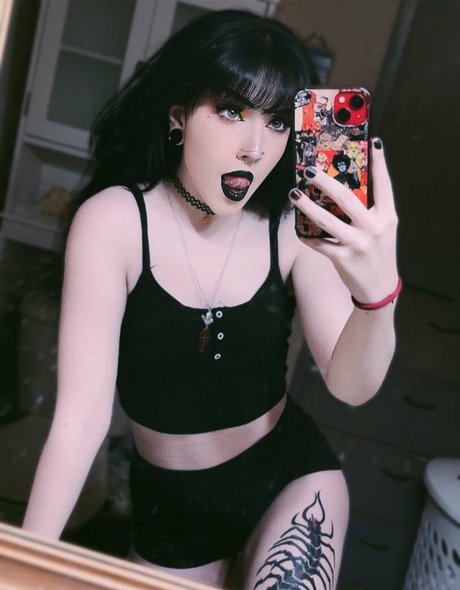 Littl3missd00msd4y OnlyFans 유출 누드 사진