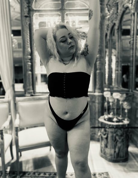 Haileyrae20  nude leaked OnlyFans photo