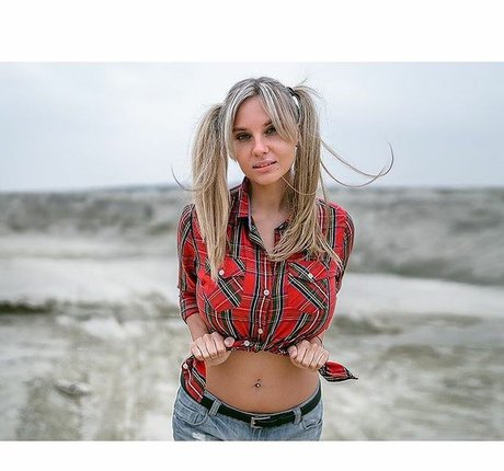 Naken läckt OnlyFans-bild av Lady Gorbunova