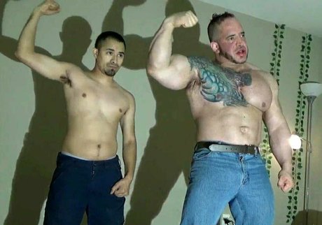 Nahá fotka uniklých OnlyFans od Musclesexual