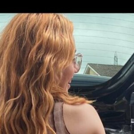 Naken lekkede OnlyFans-bilde av Alharvs Alice Harvey