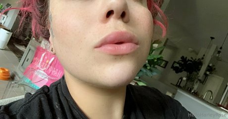 Helloharleyrose