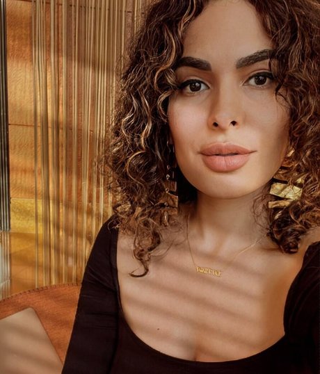 Nadine Velazquez