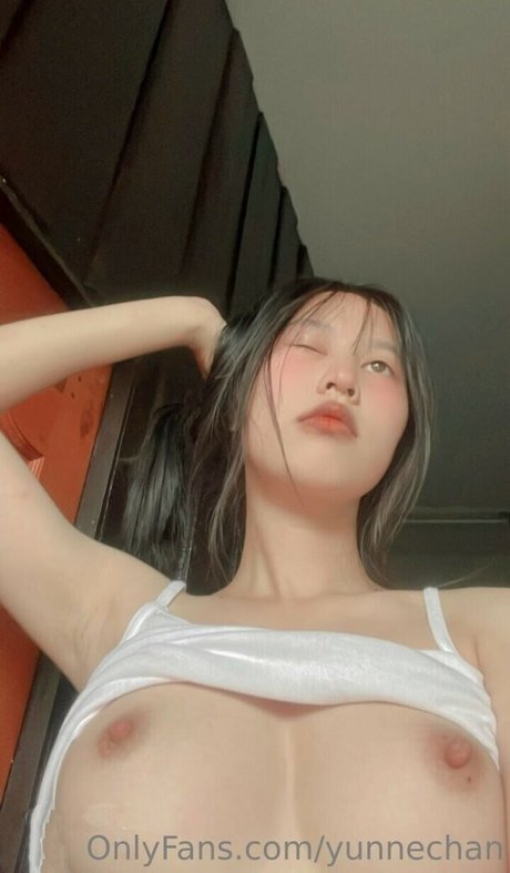 Alasti lekkinud OnlyFans-i pilt Yunneuwu