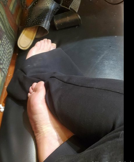 Photo nue de fuite OnlyFans de Missfeetstink