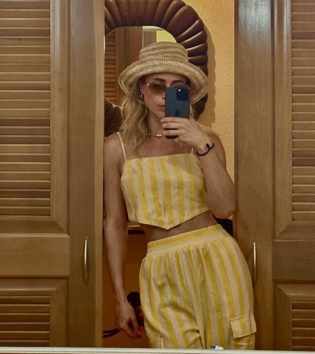 Melissa Roxburgh