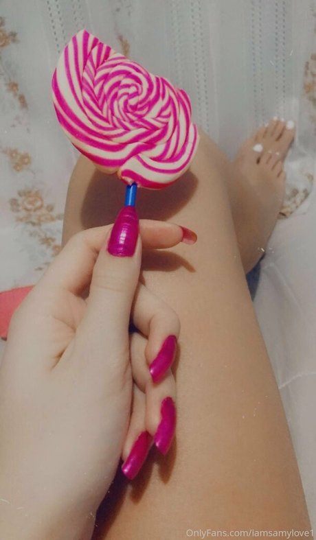 Nahá fotka uniklých OnlyFans od Iamsamylove1