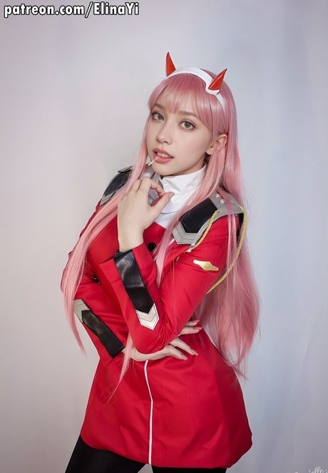 Elina Yi