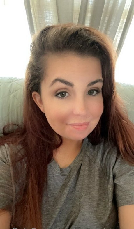 Nøgent lækket OnlyFans-billede af Xxsarahtease