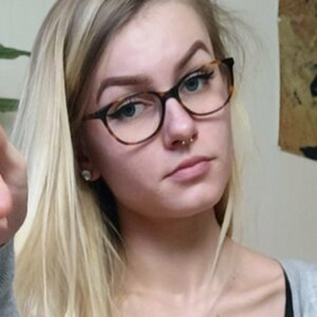 Emmyfeetandsocks