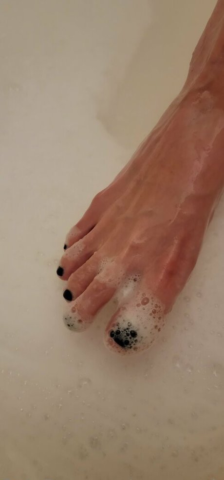 Foto di nudo di fuga di OnlyFans di Sexytoeslacy